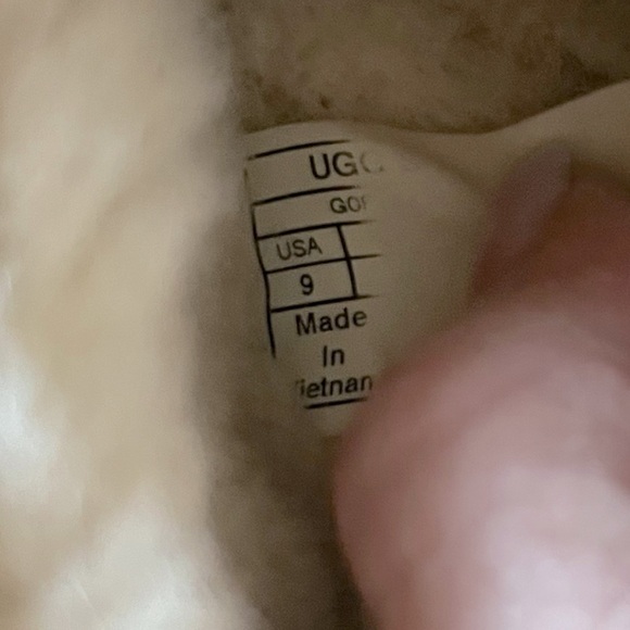 UGG Men's Kenton Suede Slippers in Chestnut - Picture 13 of 14